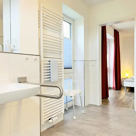 Buddelschiff, Am Alten Deich 18 3