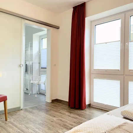 Buddelschiff, Am Alten Deich 18 3