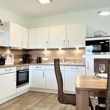 Buddelschiff, Am Alten Deich 18 3 * Dangast